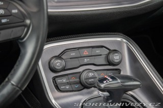 Dodge Challenger 3.6L V6 AT8, 224 kW, RWD 2015