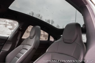 Porsche Taycan 350kw 2023 / AJ NA SPLÁT 2023