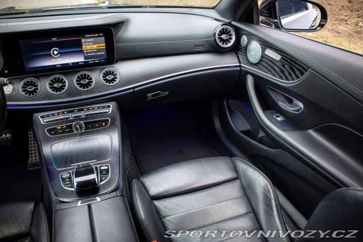 Mercedes-Benz E Kupé  400 4MATIC A/T / AJ 2017