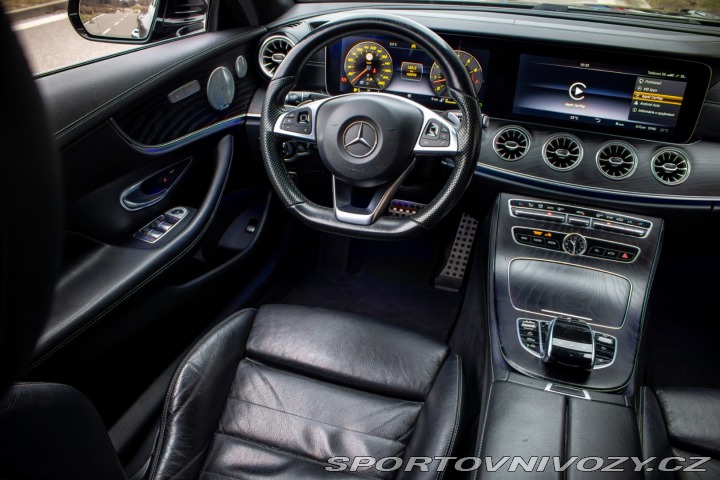 Mercedes-Benz E Kupé  400 4MATIC A/T / AJ 2017