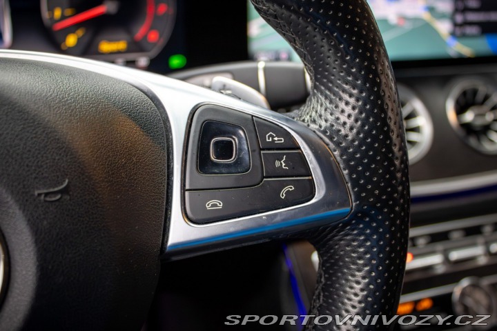 Mercedes-Benz E Kupé  400 4MATIC A/T / AJ 2017