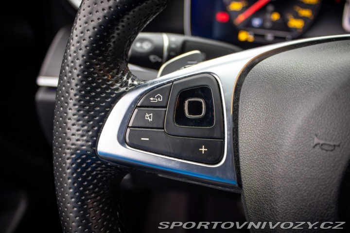 Mercedes-Benz E Kupé  400 4MATIC A/T / AJ 2017