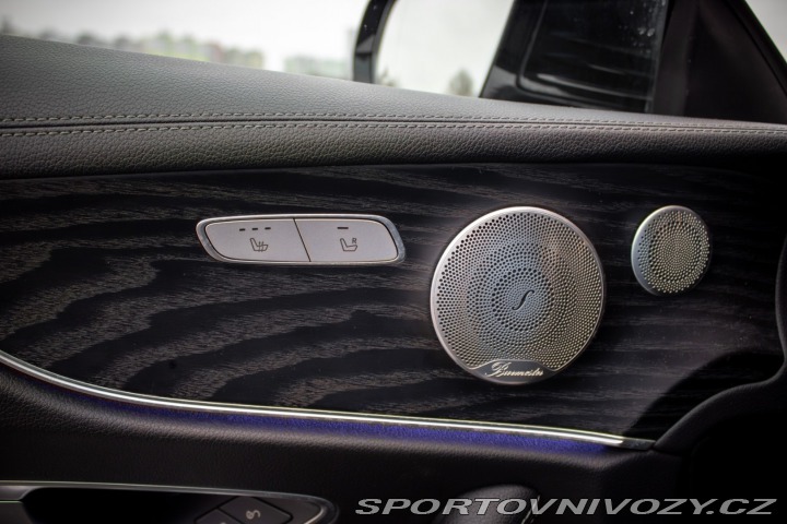 Mercedes-Benz E Kupé  400 4MATIC A/T / AJ 2017