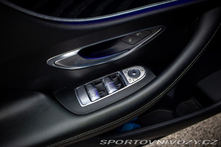 Mercedes-Benz E Kupé  400 4MATIC A/T / AJ 2017