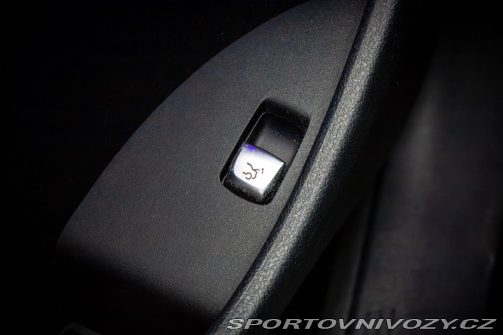 Mercedes-Benz E Kupé  400 4MATIC A/T / AJ 2017