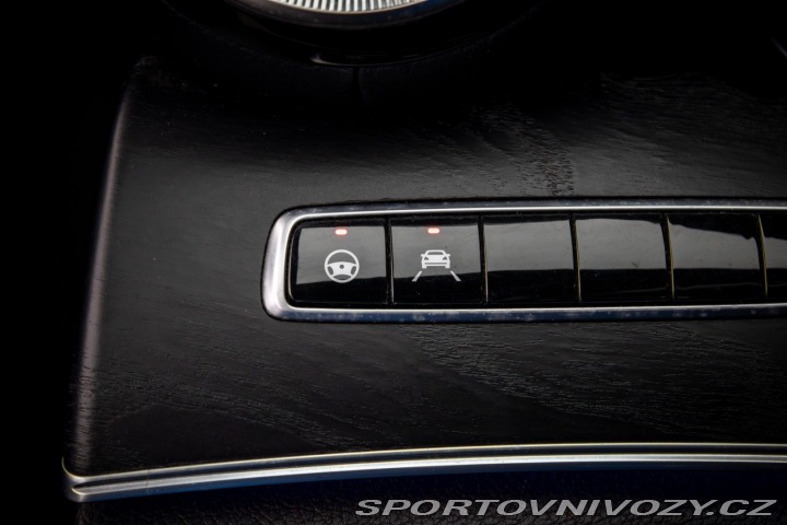 Mercedes-Benz E Kupé  400 4MATIC A/T / AJ 2017