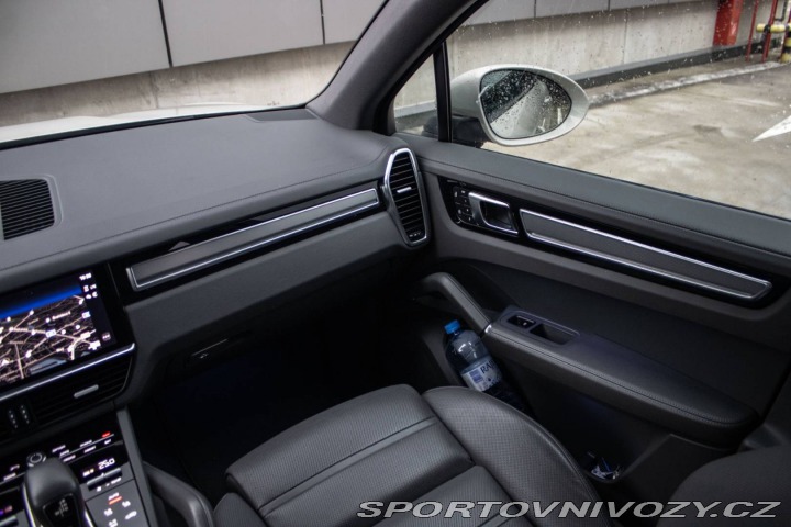 Porsche Cayenne 4x4 250kW / AJ NA SPLÁTK 2022