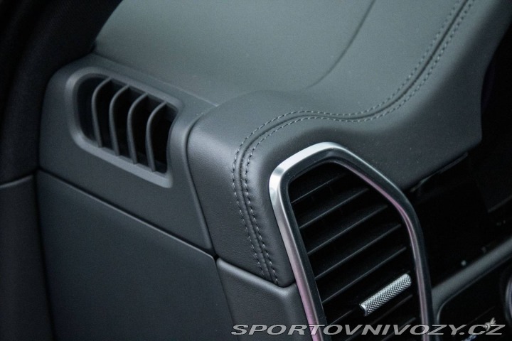 Porsche Cayenne 4x4 250kW / AJ NA SPLÁTK 2022