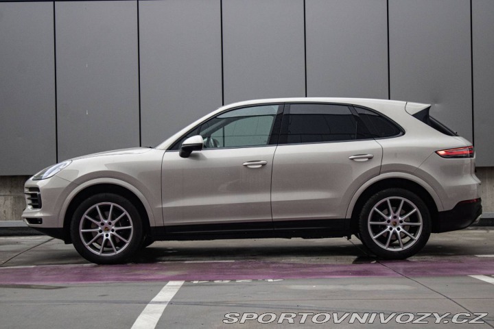 Porsche Cayenne 4x4 250kW / AJ NA SPLÁTK 2022