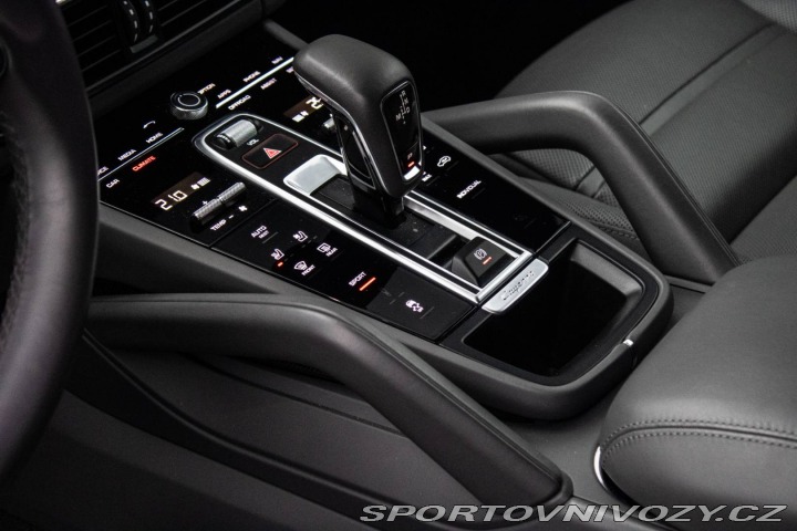 Porsche Cayenne 4x4 250kW / AJ NA SPLÁTK 2022