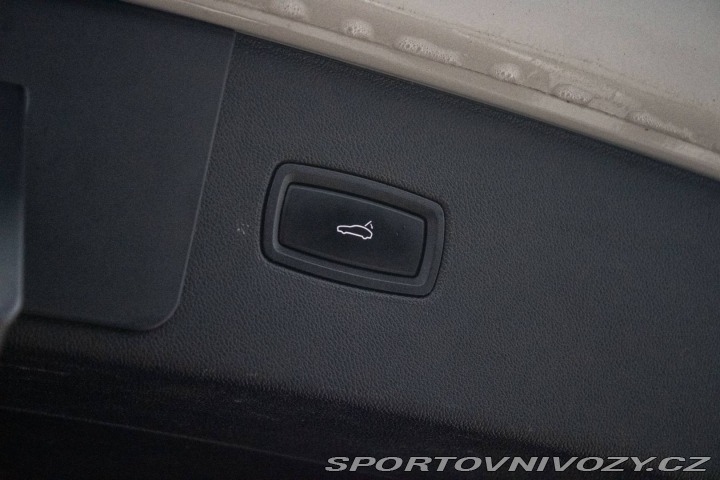 Porsche Cayenne 4x4 250kW / AJ NA SPLÁTK 2022