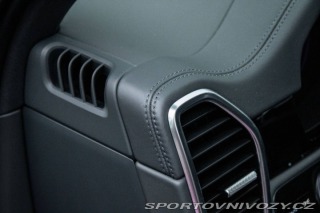 Porsche Cayenne 4x4 250kW / AJ NA SPLÁTK 2022