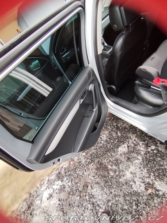 Volkswagen Ostatní modely Passat 2011