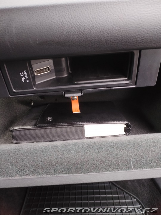 Volkswagen Ostatní modely Passat 2011