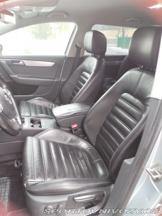 Volkswagen Ostatní modely Passat 2011