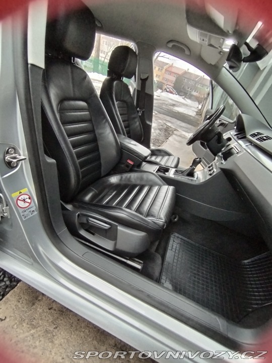 Volkswagen Ostatní modely Passat 2011