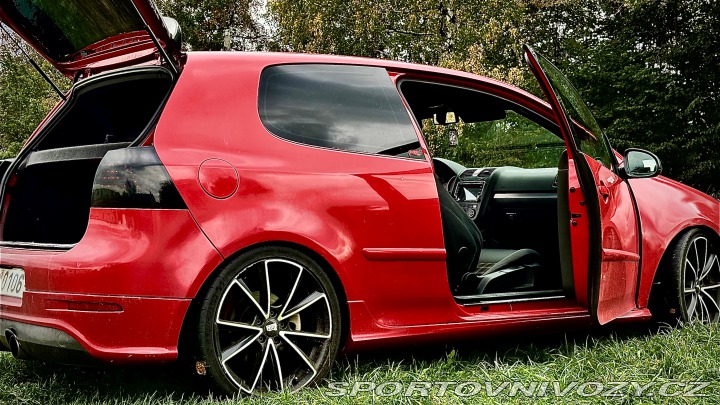 Volkswagen Golf GTI, manuál, 3dv 2005