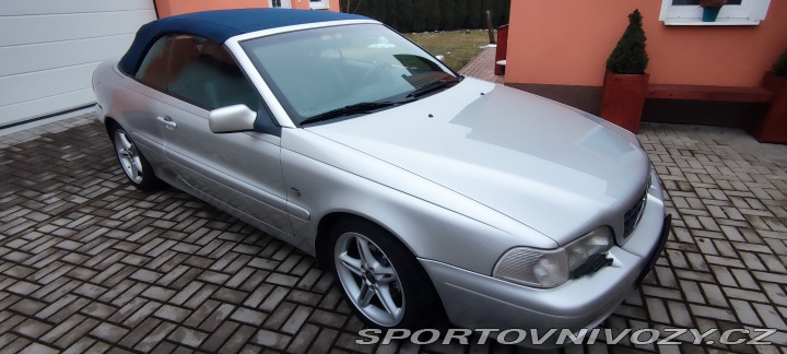 Volvo C70  2003