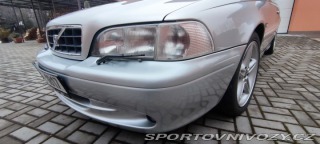 Volvo C70  2003