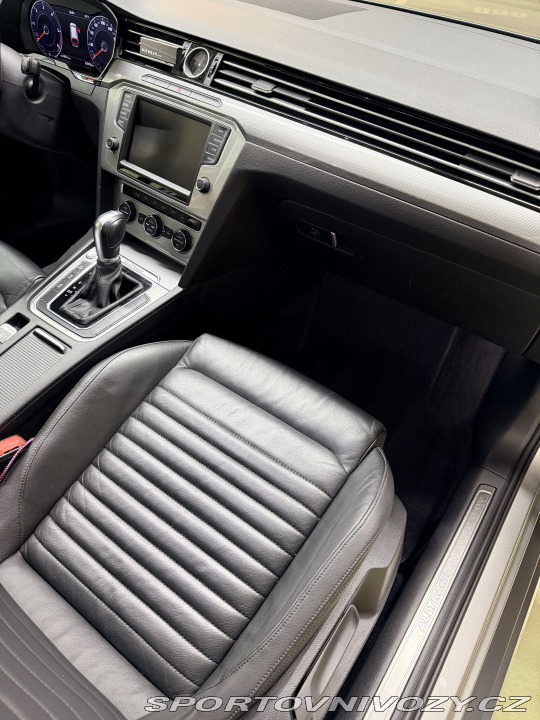 Volkswagen Ostatní modely Passat Alltrack 176kW 2016