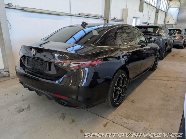 Alfa Romeo Giulia 2.0 T 206kW Q4 Competizio 2023