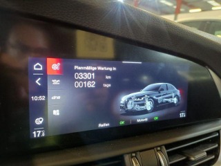 Alfa Romeo Giulia 2.0 Turbo 206kW AT8-Q4 Ve 2024