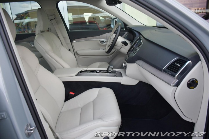 Volvo Ostatní modely XC90 T8 AWD RECHARGE REZERVACE 2024