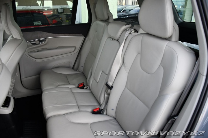 Volvo Ostatní modely XC90 T8 AWD RECHARGE REZERVACE 2024