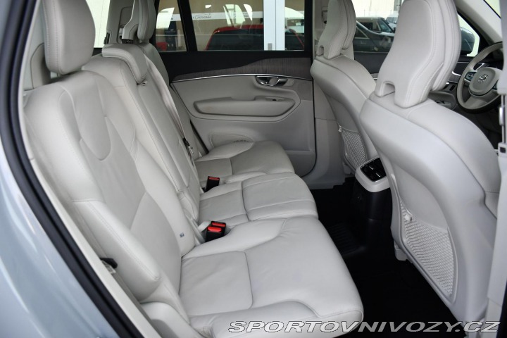 Volvo Ostatní modely XC90 T8 AWD RECHARGE REZERVACE 2024