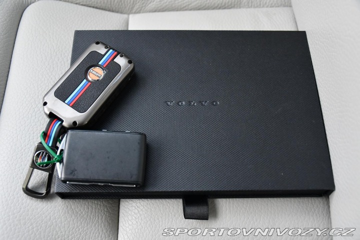 Volvo Ostatní modely XC90 T8 AWD 2024