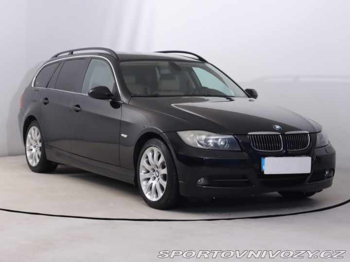 BMW 3 325 i 2009