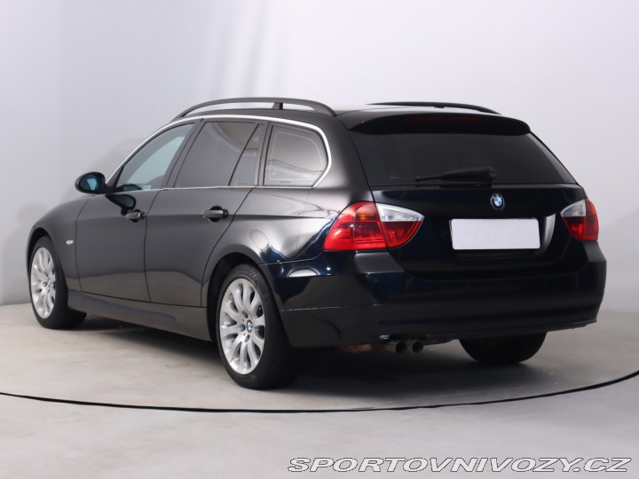 BMW 3 325 i 2009