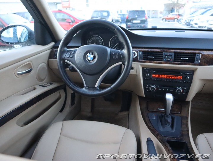 BMW 3 325 i 2009