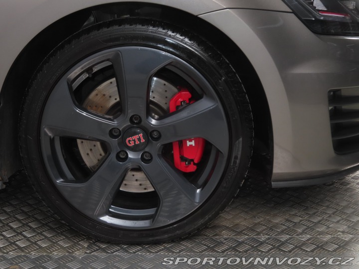 Volkswagen Golf GT 2.0 GTI 2013