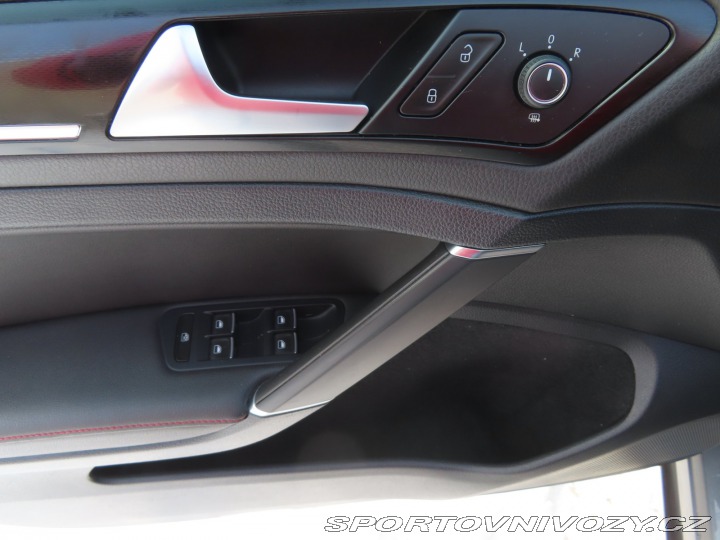 Volkswagen Golf GT 2.0 GTI 2013