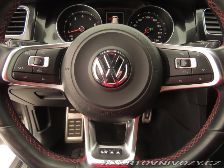 Volkswagen Golf GT 2.0 GTI 2013
