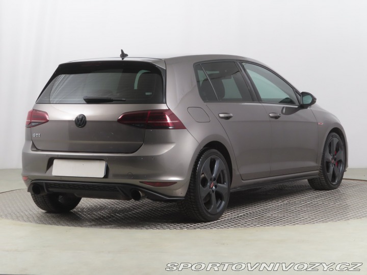 Volkswagen Golf GT 2.0 GTI 2013