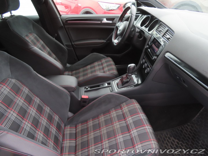 Volkswagen Golf GT 2.0 GTI 2013