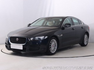 Jaguar XE Pure E-Performance 2016