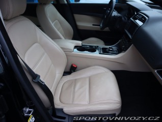 Jaguar XE Pure E-Performance 2016