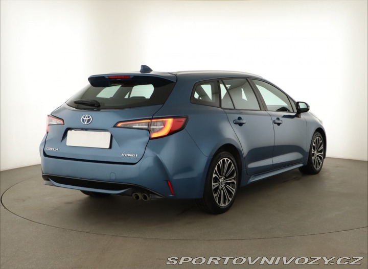 Toyota Corolla 2.0 Hybrid 2022