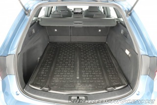 Toyota Corolla 2.0 Hybrid 2022