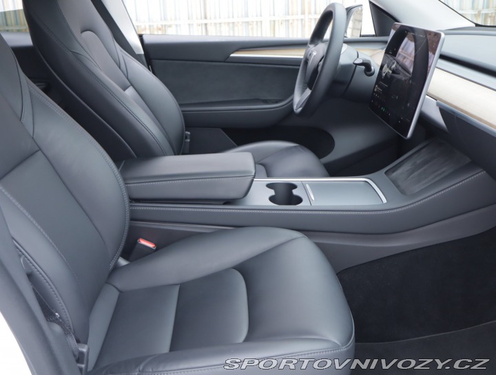 Tesla Model Y Long Range AWD 75kWh 2021