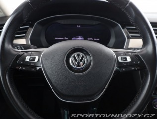 Volkswagen Ostatní modely Passat Highline 2.0 BiTDI 2015