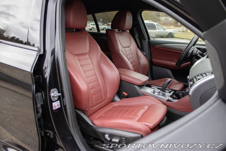 BMW X4 M40i A/T, 265kW, A8 / AJ 2019