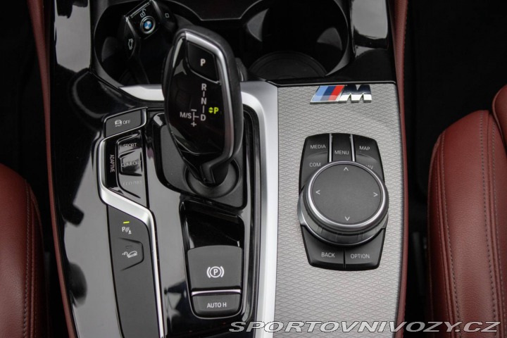 BMW X4 M40i A/T, 265kW, A8 / AJ 2019