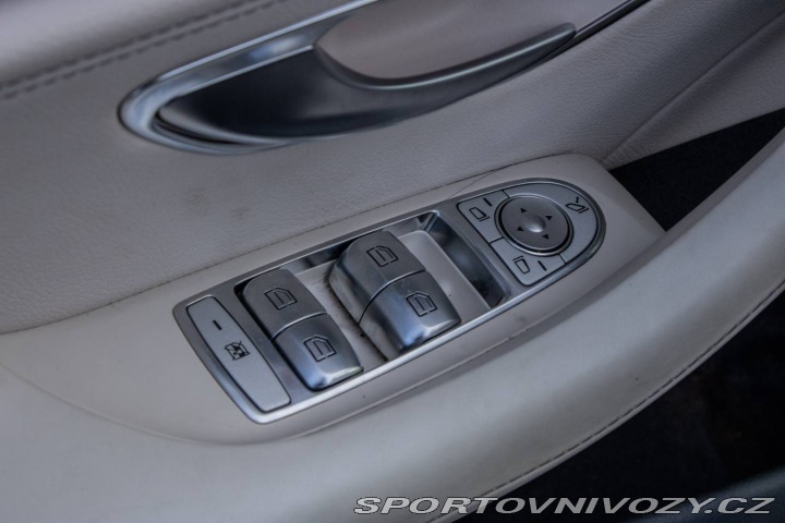 Mercedes-Benz CLS Kupé  450 4Matic  / Nelak 2019