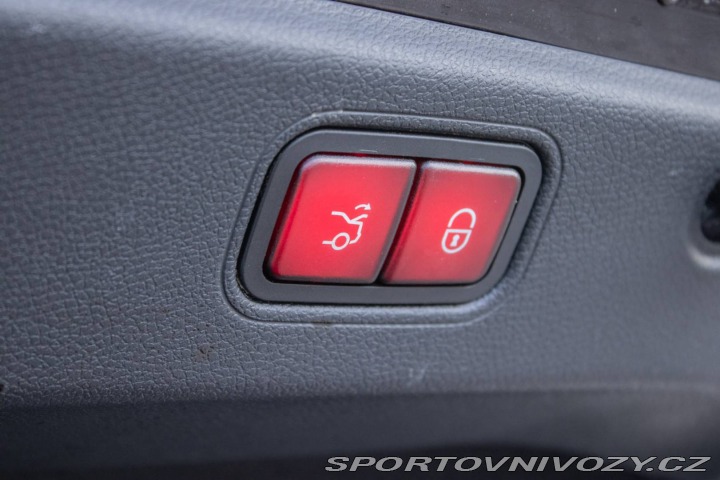 Mercedes-Benz CLS Kupé  450 4Matic  / Nelak 2019