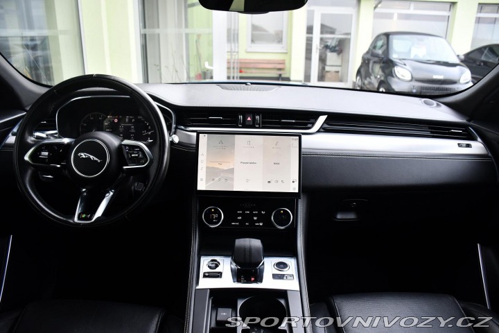 Jaguar F-Pace P250 AWD REZERVACE 2022