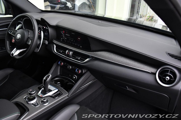 Alfa Romeo Stelvio 2.9V6 Bi-T.382 kW QUADRIF 2024